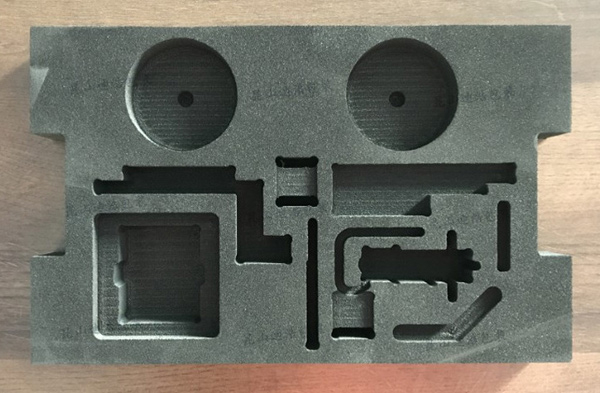 EVA內(nèi)托的抗震性能如何？